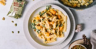 Jeder Bissen ein Genuss – Pasta mit Kürbis und Spinat im Überfluss! Pasta mit Kürbis und Spinat